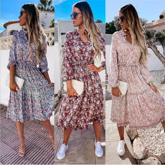Digital Print Small And Sweet Lace Midi Dress