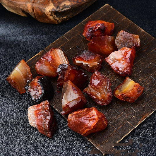 Natural Red Agate Rough Stone Crystal Aromatherapy Stone Fragrant Stone Demagnetizing Stone Glamour Gale