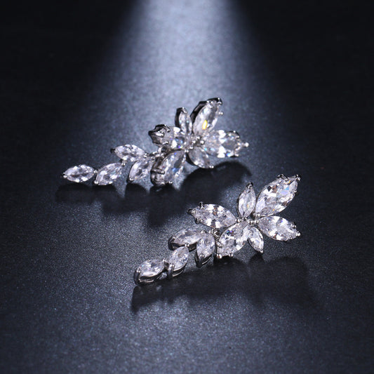 Green leaf zircon ladies earrings